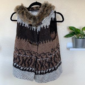 Zara Brown Knit Vest Faux Fur Size M